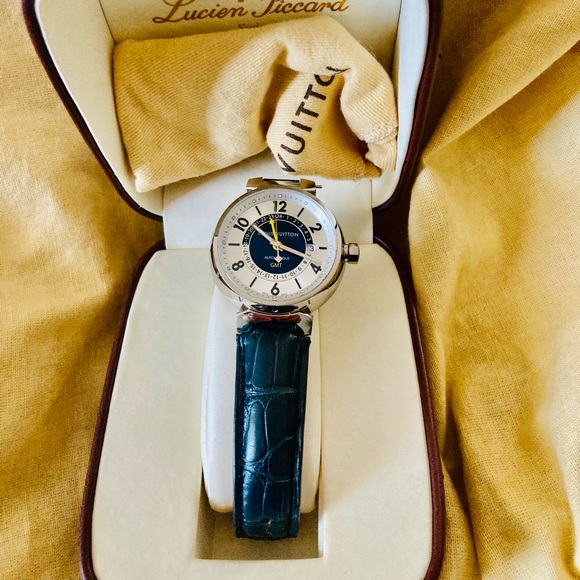 LOUIS VUITTON  18K White Gold TAMBOUR GMT // Q113E Watch - Picture 8 of 12